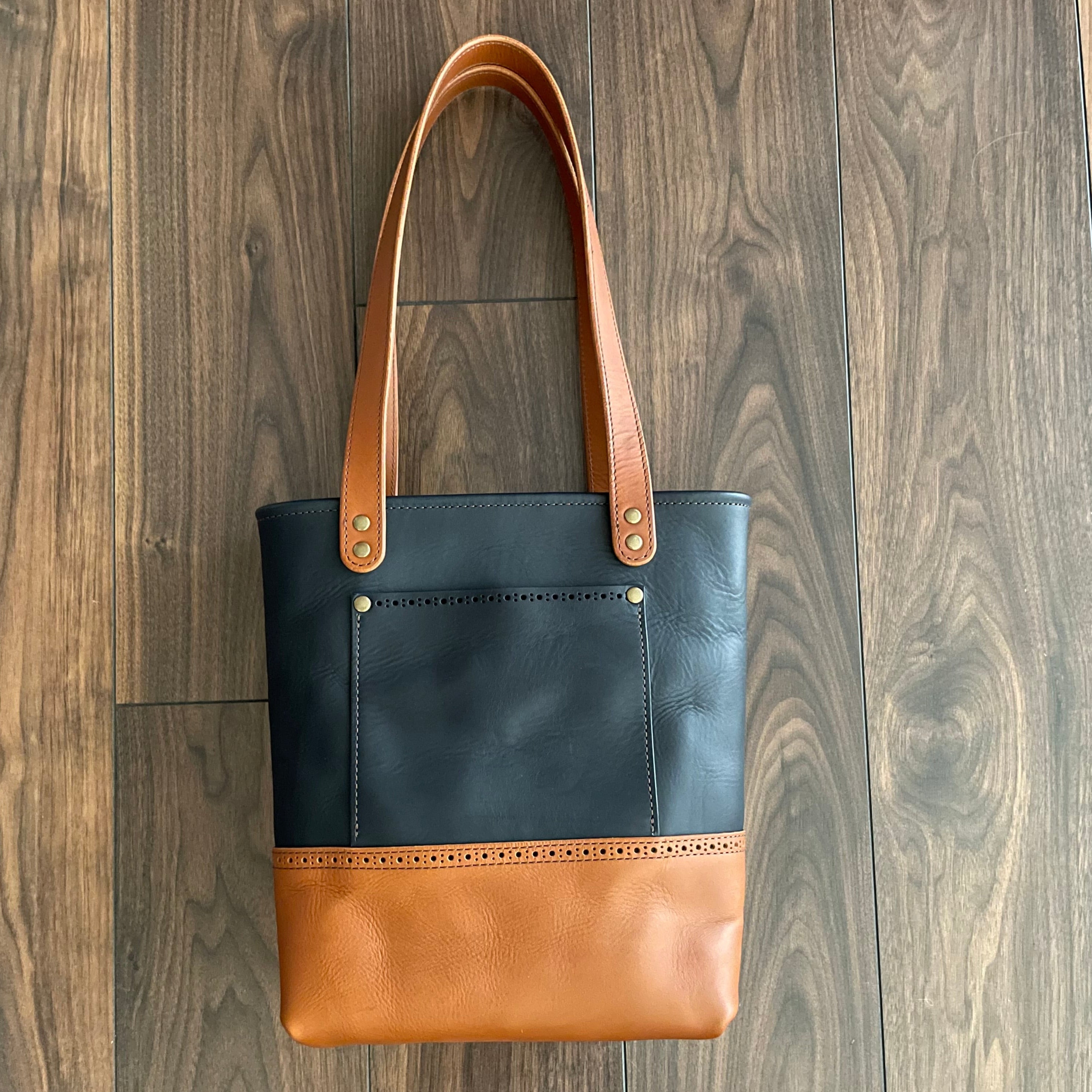 Everyday Brogue Tote - Navy Cognac